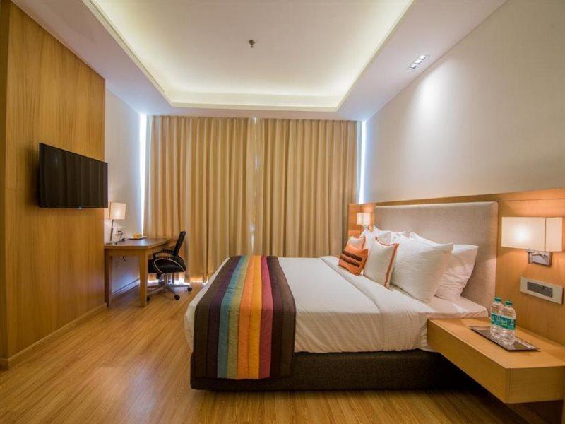 The Imperial Poonam Hotel Phagwāra Extérieur photo