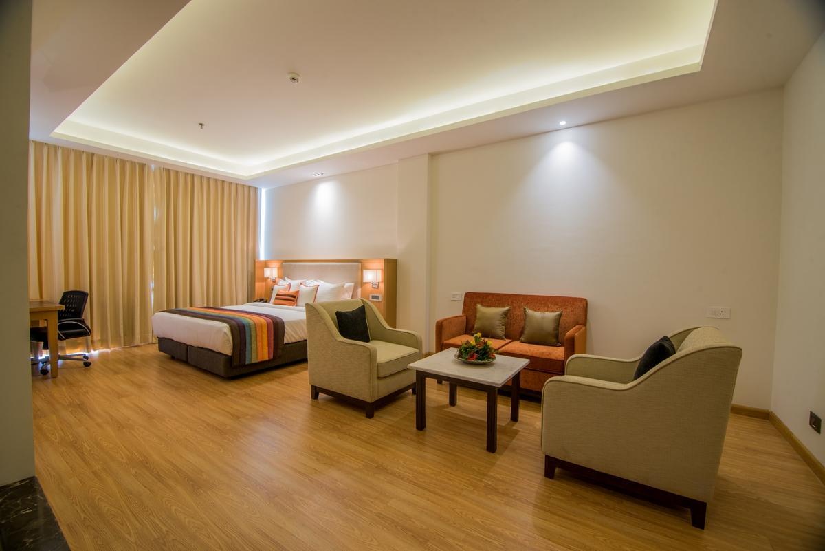 The Imperial Poonam Hotel Phagwāra Extérieur photo