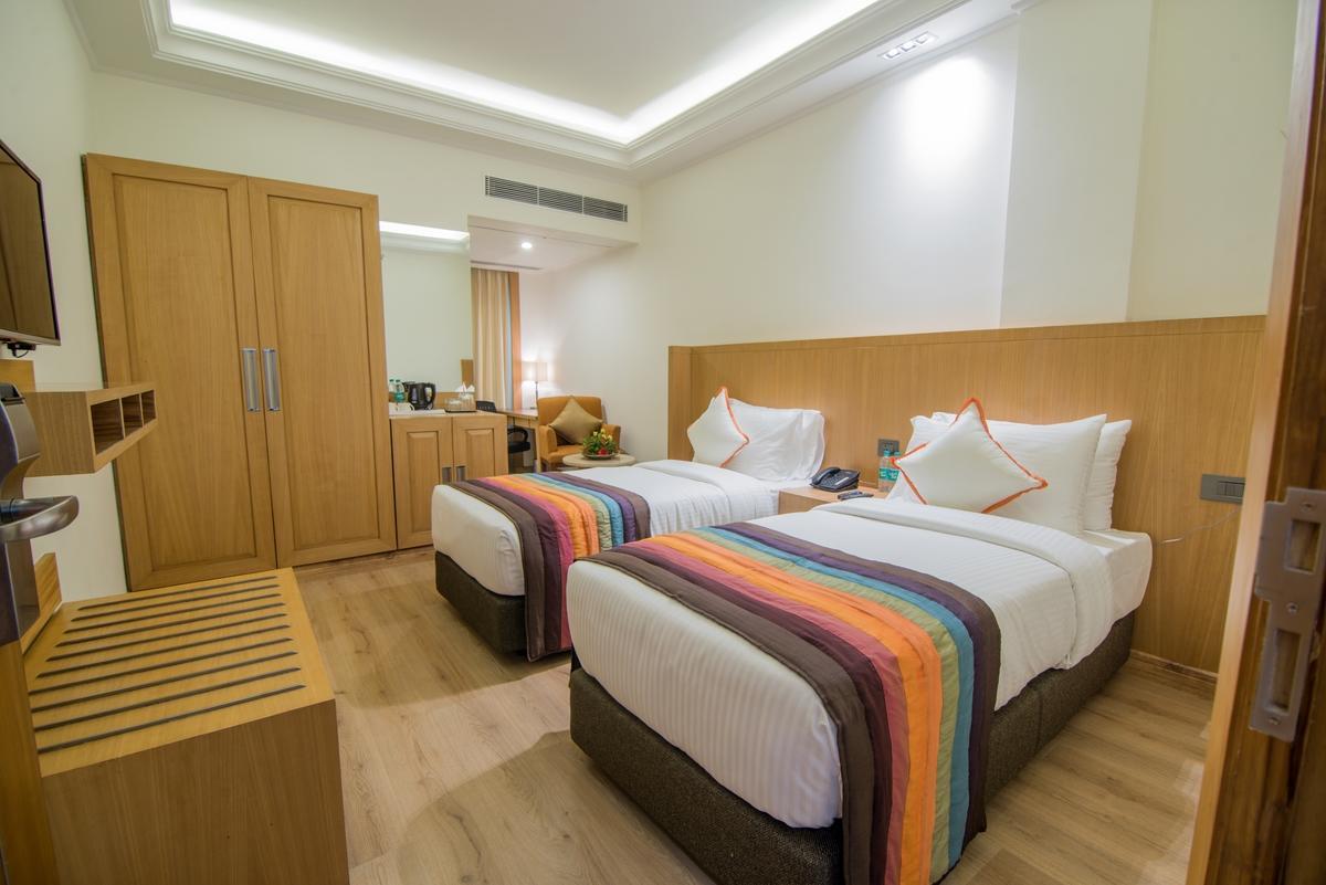 The Imperial Poonam Hotel Phagwāra Extérieur photo